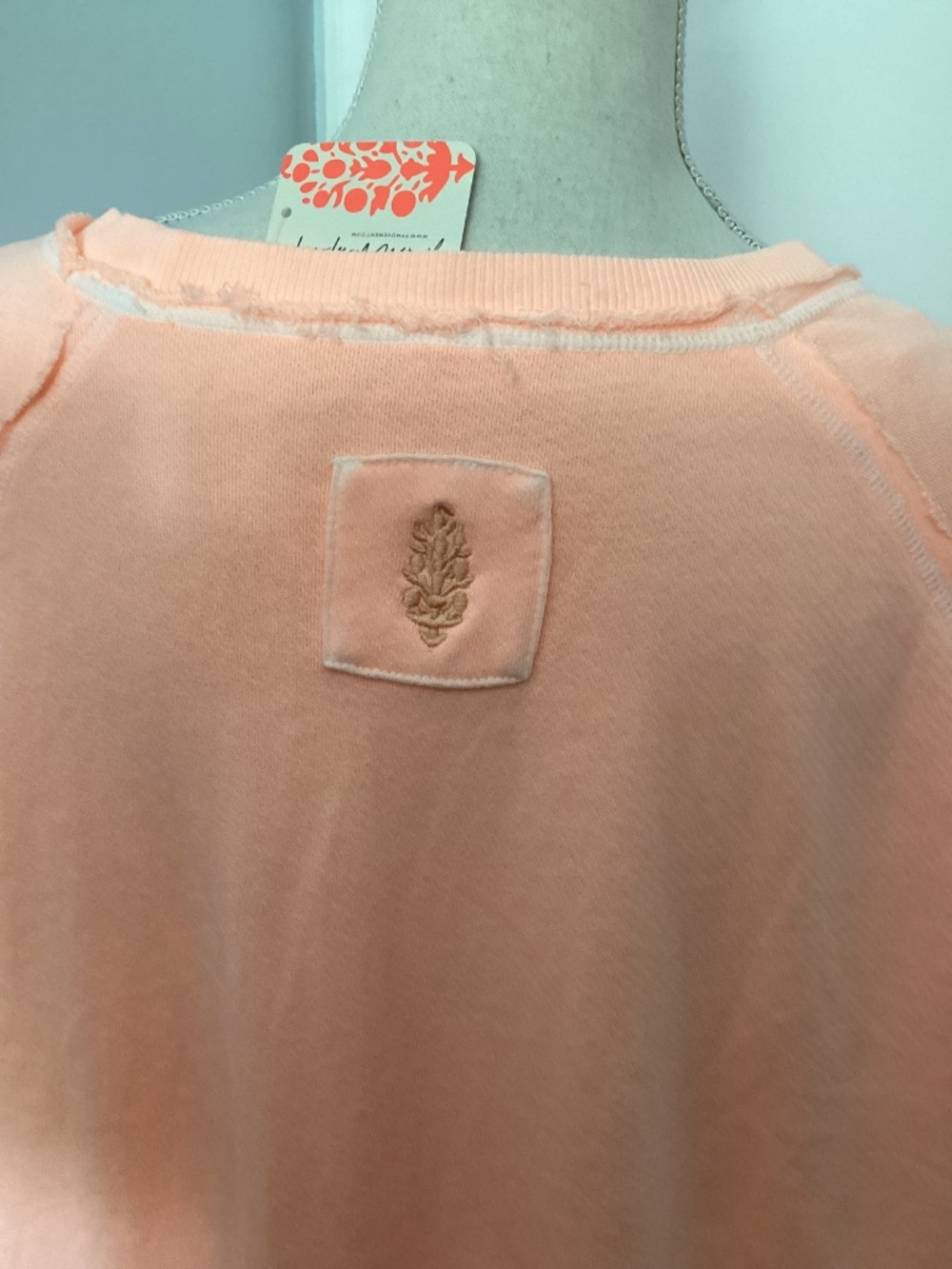NWT FREE PEOPLE MOVEMENT PASTEL PEACH SWEATSHIRT HIGH LOW SZ MEDIUM - Picture 8 of 16
